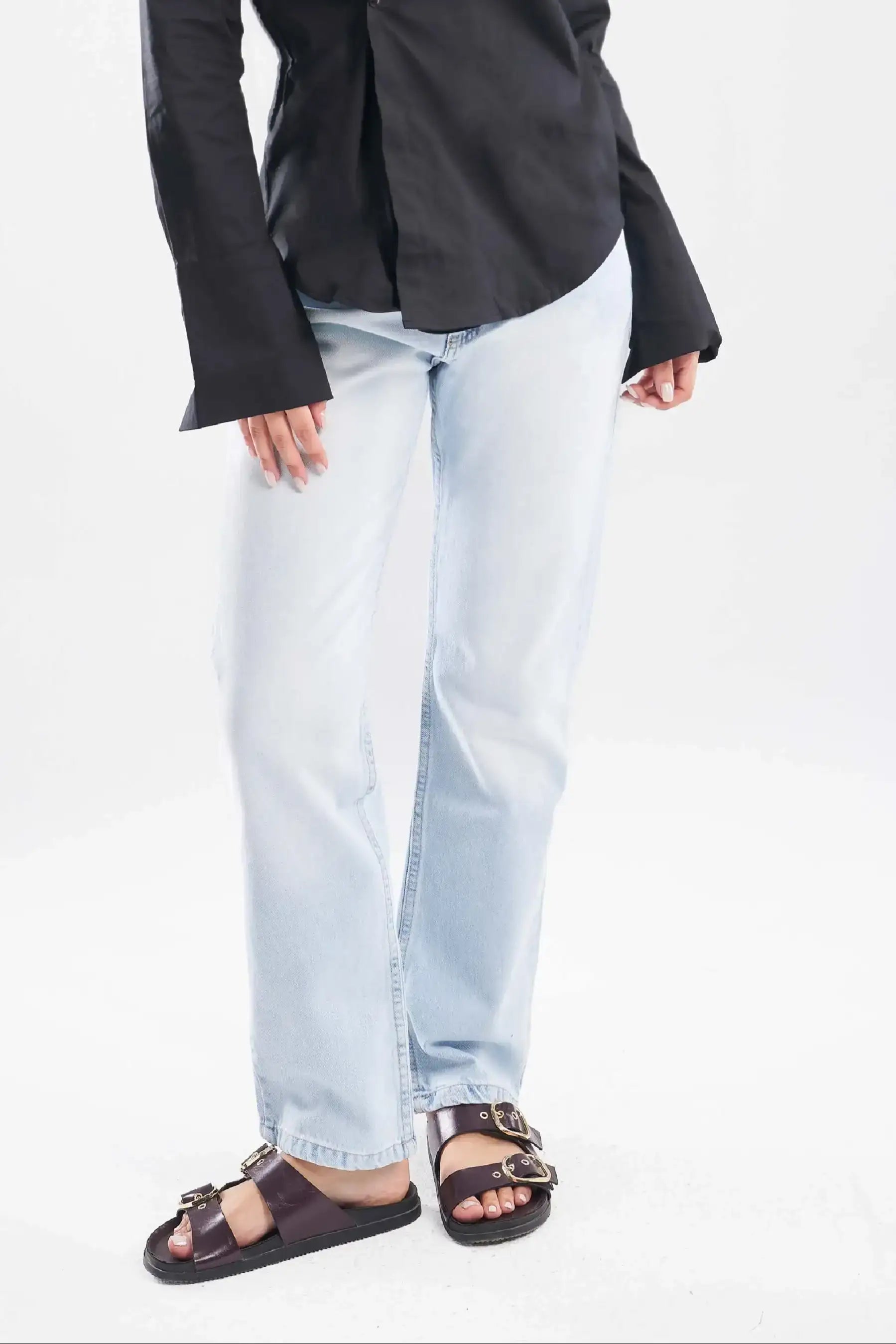 Mid-Rise Straight Leg Jeans - ShopLDJ.com