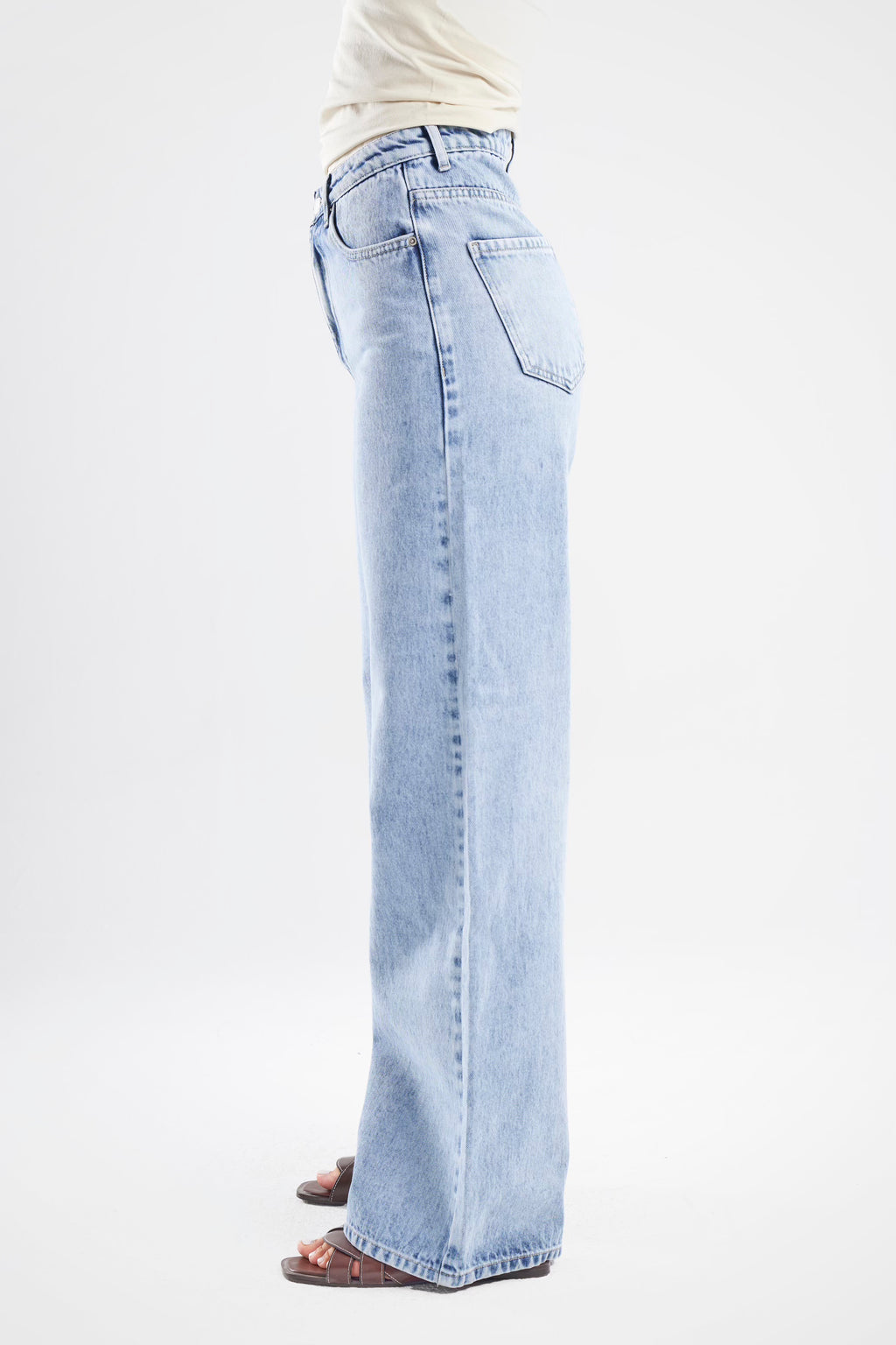 Mid-Rise Wide Leg Jeans