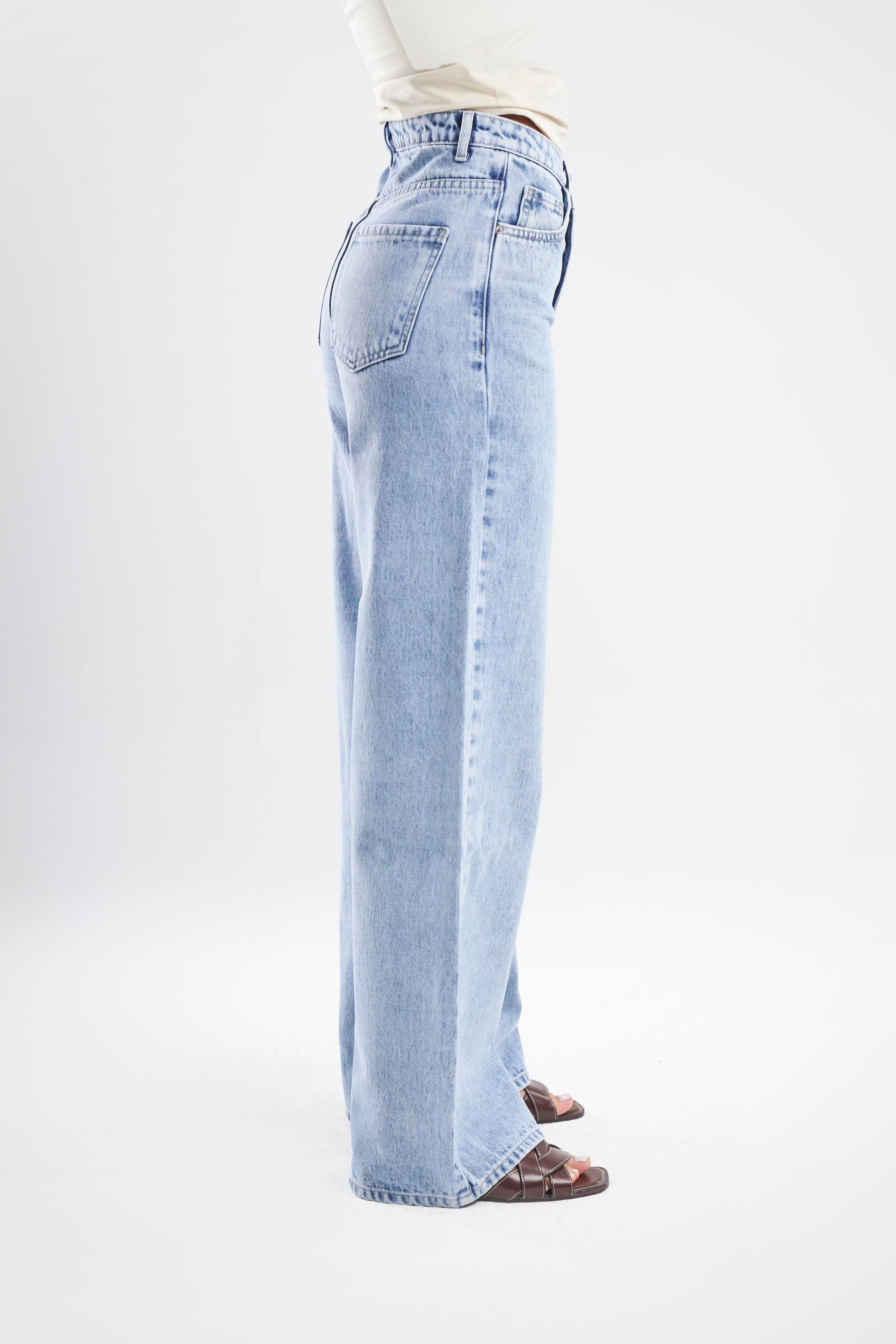 Mid-Rise Wide Leg Jeans