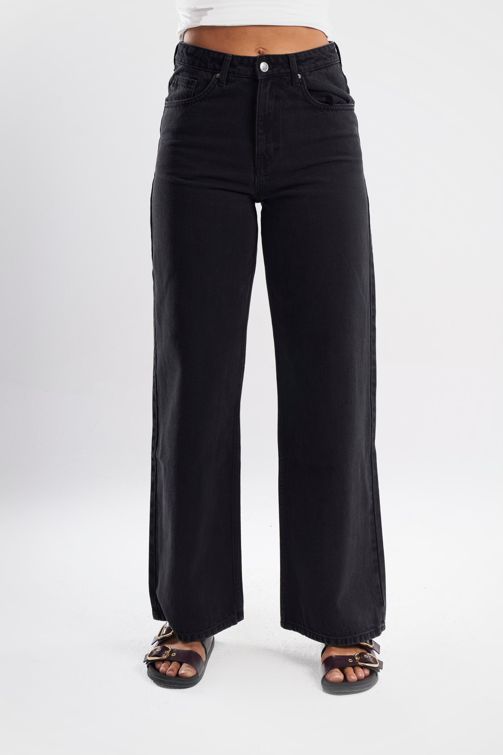 Mid-Rise Wide Leg Jeans