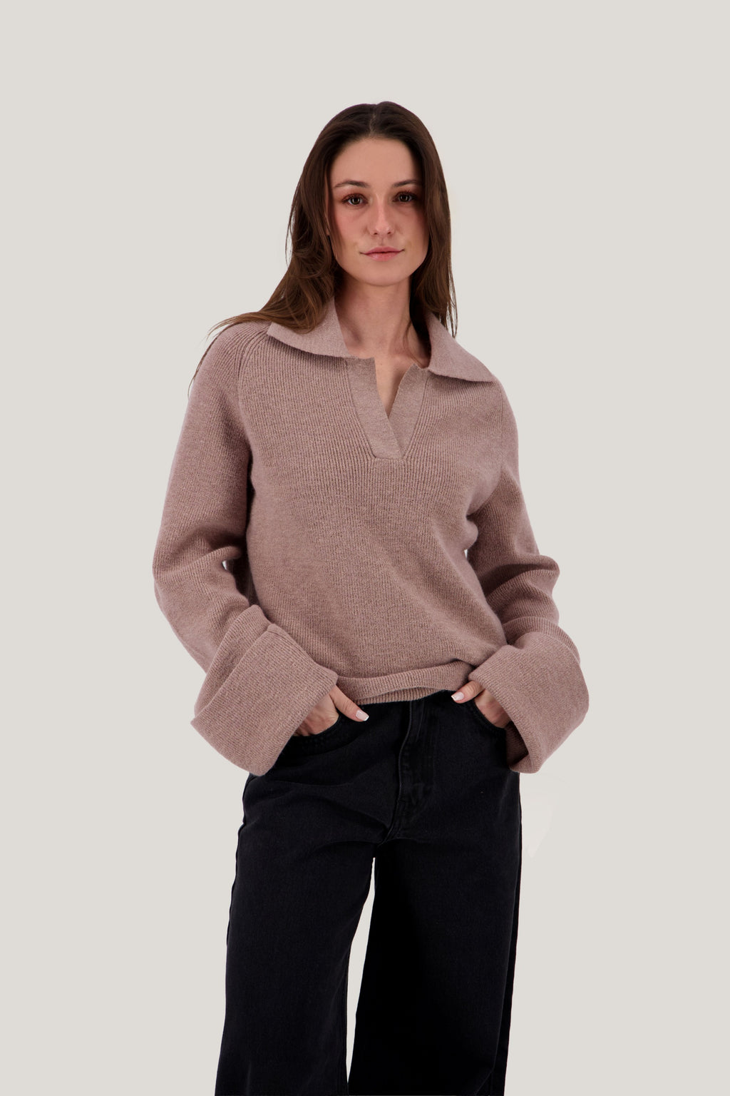 Spread Collar Pullover