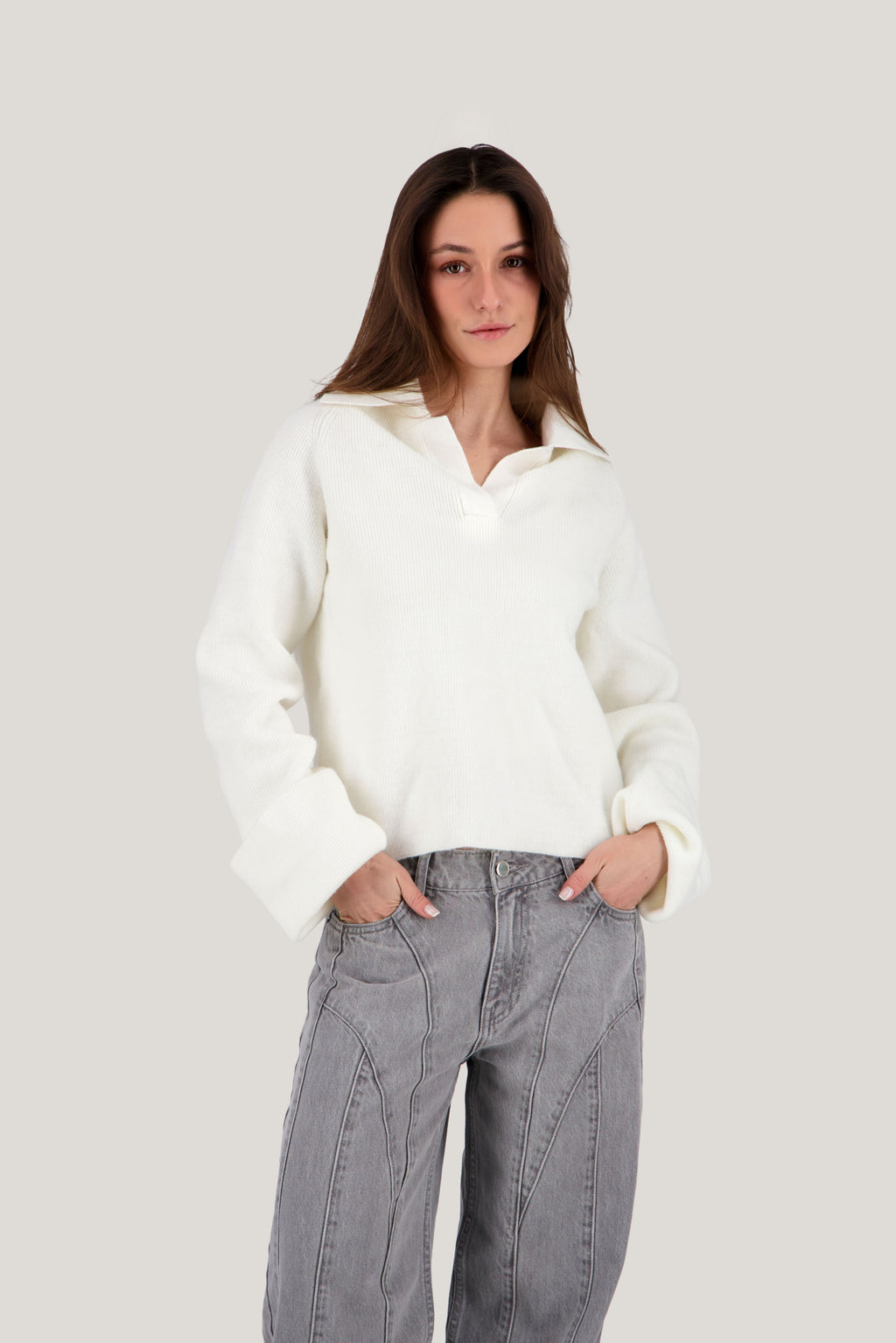 Spread Collar Pullover