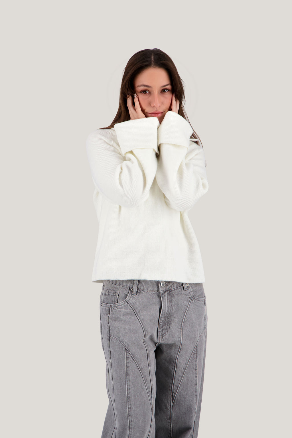 Spread Collar Pullover