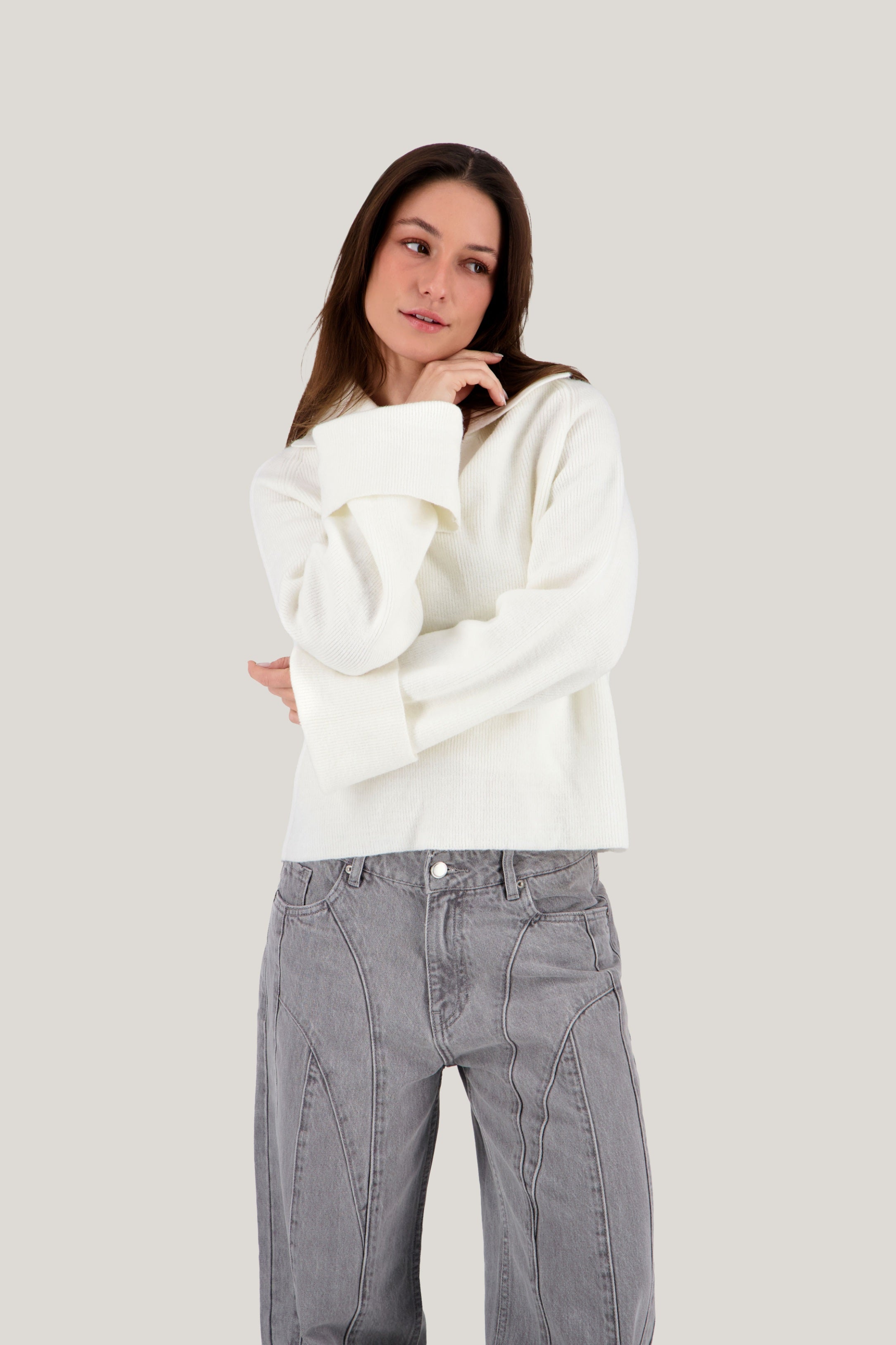 Spread Collar Pullover