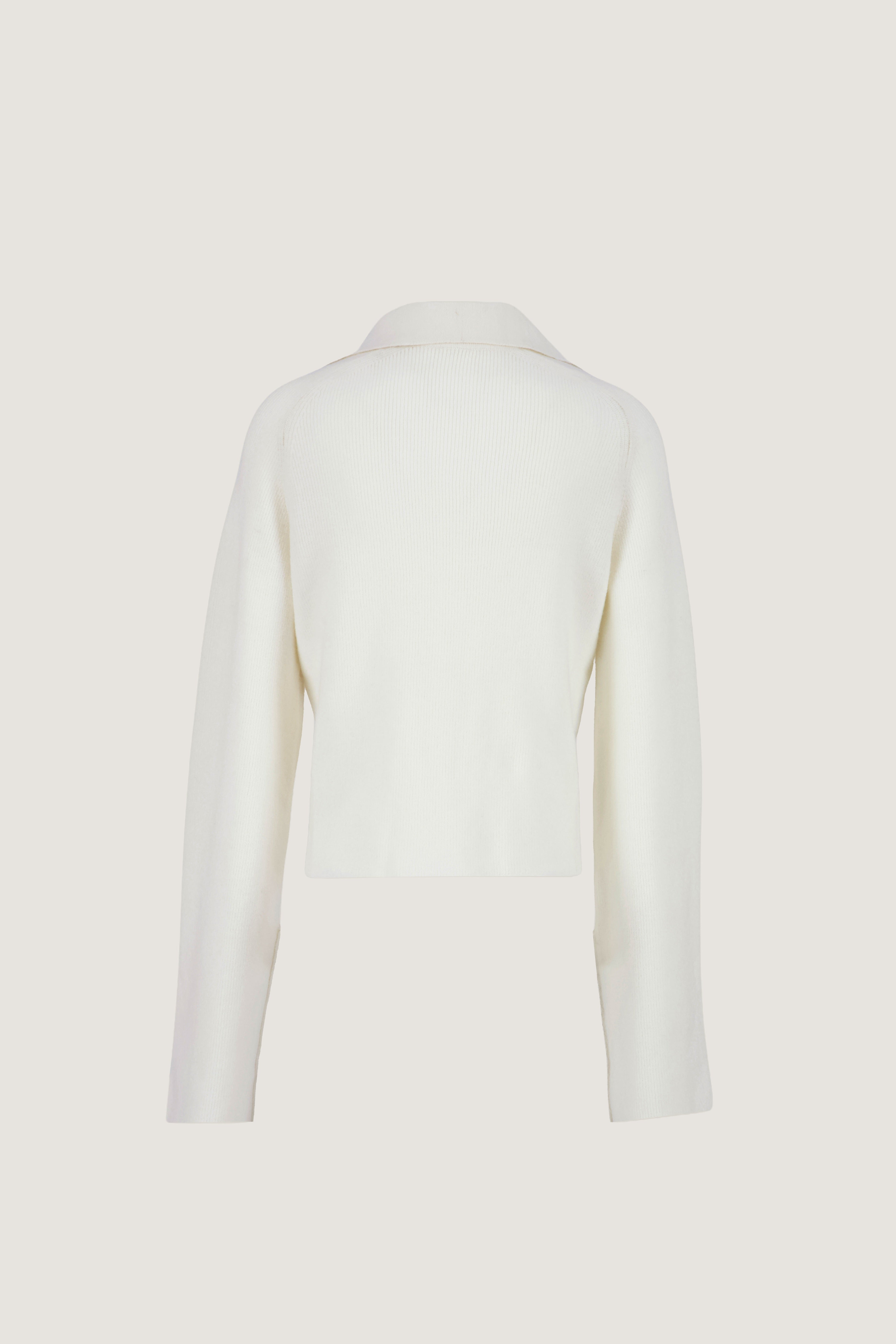 Spread Collar Pullover